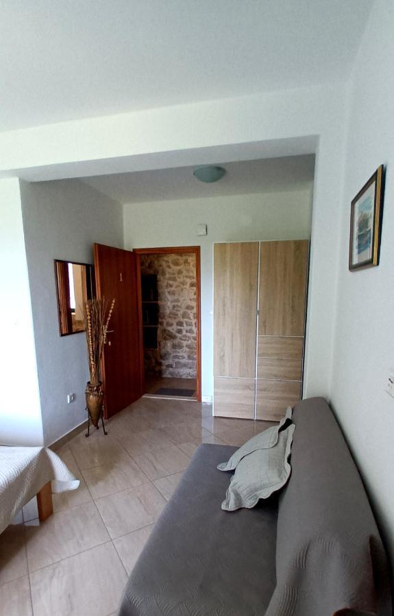 Apartmani Kremena Small Beach 200M Klek Esterno foto